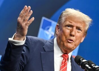Guerra com Irã acabará ‘imediatamente’ após eleições de meio de mandato, diz Trump