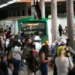 Estudante é esfaqueada por homem dentro de vagão para mulheres do Metrô-DF