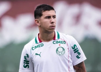 Palmeiras afasta Felipe Teresa após ser acusado de agressão pela ex-esposa