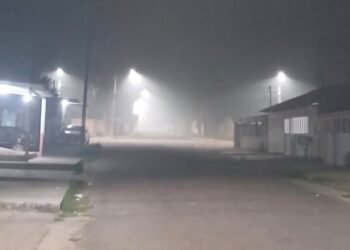 Fumaça encobre Maués após incêndios atingirem vegetação, lixão e madeireira