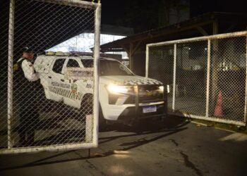 Policiais militares presos fazem princípio de rebelião em unidade da PM em Manaus