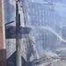 Parte da cobertura do antigo Basa desaba durante incêndio no Centro de Manaus