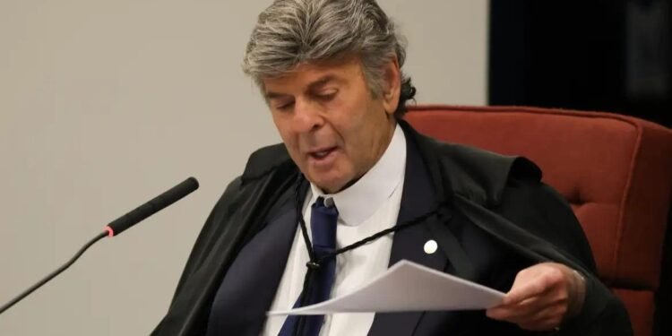 Fux vai relatar ação sobre idas da esposa de Moraes ao Senado