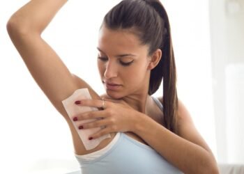 Suor excessivo no calor: quando a transpiração deixa de ser apenas desconforto
