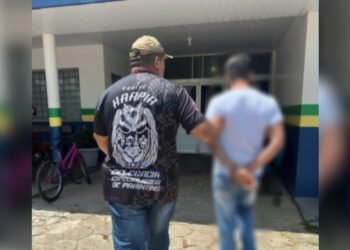 Homem é preso em Parintins por perseguir ex-mulher no trabalho