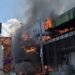 Incêndio atinge antigo prédio do Banco da Amazônia próximo ao Colégio Militar, em Manaus