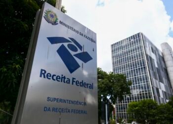 Simples Nacional: empresas têm até quarta para escolher como pagar IBS e CBS