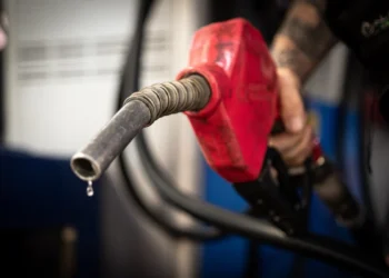 Pressionado, setor de combustíveis está alerta para risco de escassez