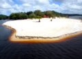 Domingo de sol: confira praias do Rio Negro para aproveitar em Manaus