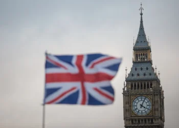 Parlamento britânico rejeita projeto de morte assistida a paciente terminal