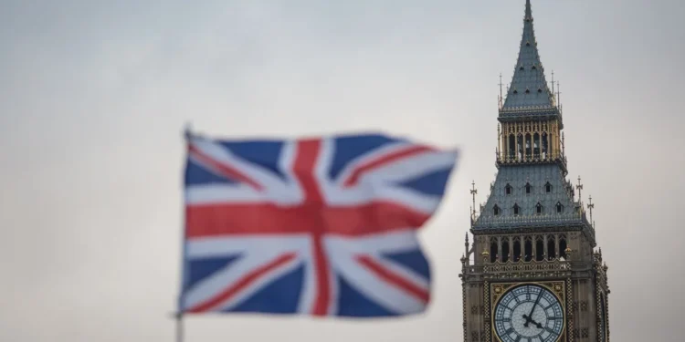 Parlamento britânico rejeita projeto de morte assistida a paciente terminal