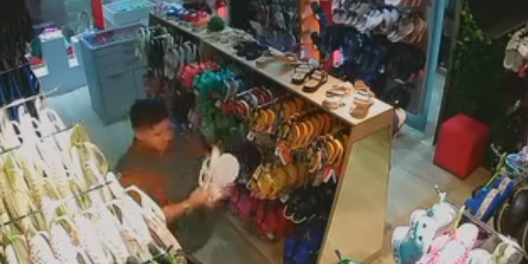 Furto de calçados gera prejuízo de R$ 7 mil em loja de shopping de Manaus