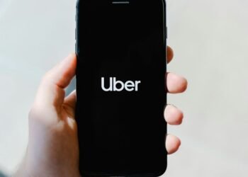 Uber anuncia que vai demitir cerca de 10% dos funcionários em todo o mundo