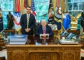 Governo Trump confirma emissão de vistos para Flávio Bolsonaro e família