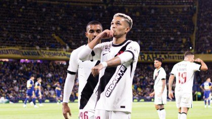 Andrés Gomez é expulso após empurrar o árbitro e desfalcará o Vasco
