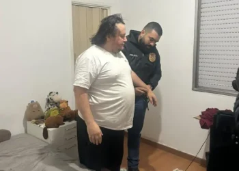 Morte macabra em motel: descoberta milionária coloca marido da vítima na mira da polícia