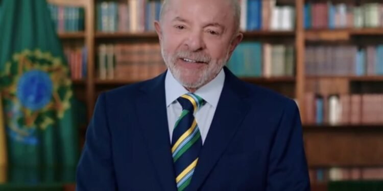 Lula afirma que enviará ao Congresso PEC para tarifa zero: ‘Dinheiro virá das emendas’