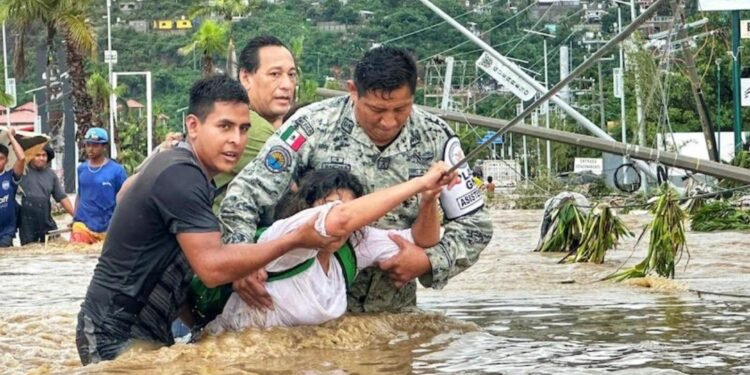 Tempestades deixam seis mortos no México, provocam enchentes e mobilizam equipes de resgate