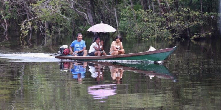 DPE e MPE cobram providências para garantir transporte de indígenas no Amazonas