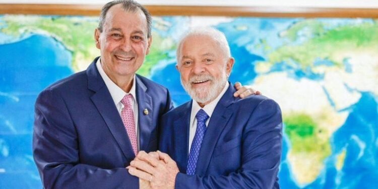 Omar Aziz se reúne com Lula para alinhar prioridades do Amazonas