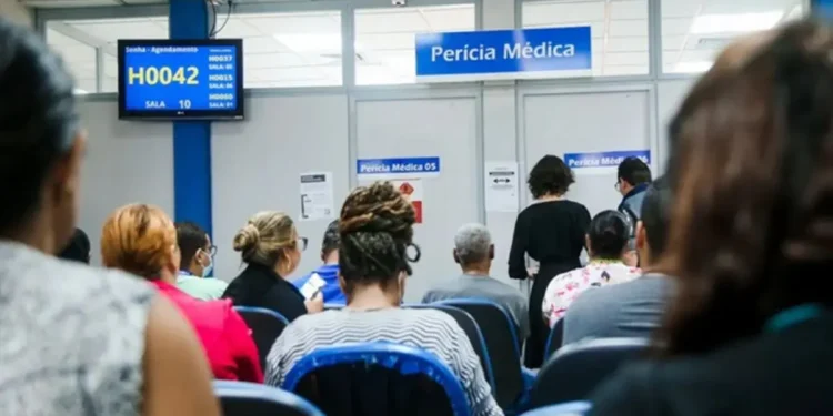 INSS nega que aposentados e pensionistas terão benefícios bloqueados por falta de biometria