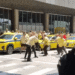Taxistas do RJ trocam socos e agressões no Galeão após troca de ponto