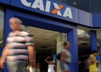 Feriado de 12 de outubro altera atendimento nos bancos; veja o que funciona