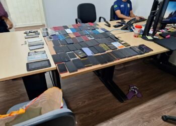 Mais de 800 celulares recuperados podem voltar aos donos nesta quinta em Manaus