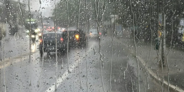 Clima: frente fria derruba temperaturas e chuvas avançam pelo país