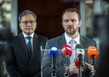 Governo se reúne com setores para tratar de imposto seletivo
