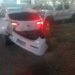 Fuga termina com carro destruindo entrada de delegacia após motorista embriagado perder o controle em Manaus