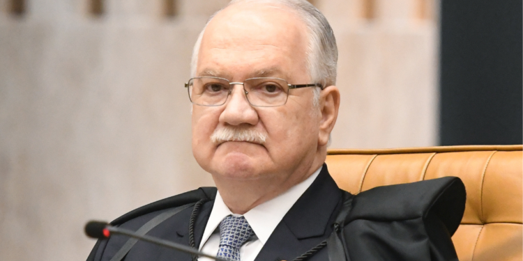 Fachin devolve a Mendonça inquérito sobre descontos indevidos no INSS