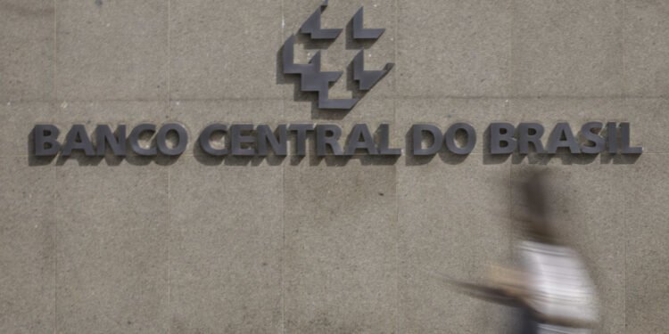 TCU aprova contas do BC de 2025 após desvincular processo do Master