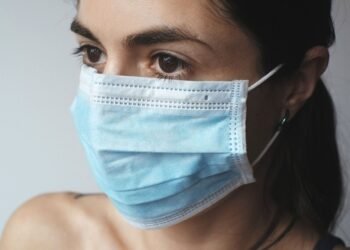 Fumaça tóxica em Manaus: veja como proteger a saúde e evitar complicações respiratórias