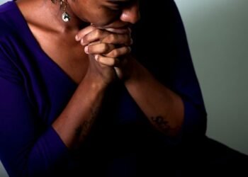 Mulheres podem pedir medida protetiva sem boletim de ocorrência; entenda como funciona