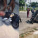 Motocicleta fica presa à traseira de carro após acidente na zona leste