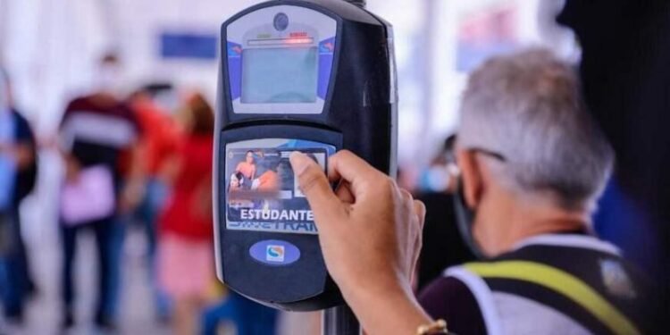Sinetram alerta para falta de novas passagens estudantis por atraso de repasses do Estado