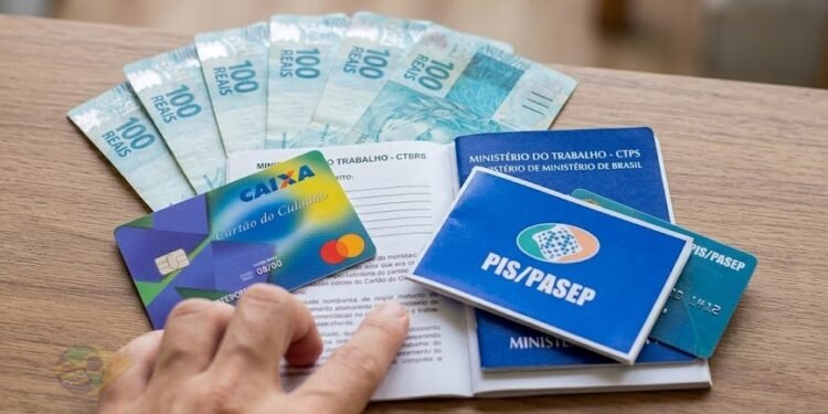 Lote extra do PIS/Pasep libera até R$ 1.621; veja como consultar