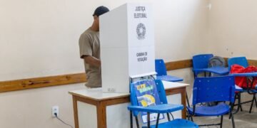 Eleições neste domingo: veja o que pode entrar na cabine de votação e o que é proibido